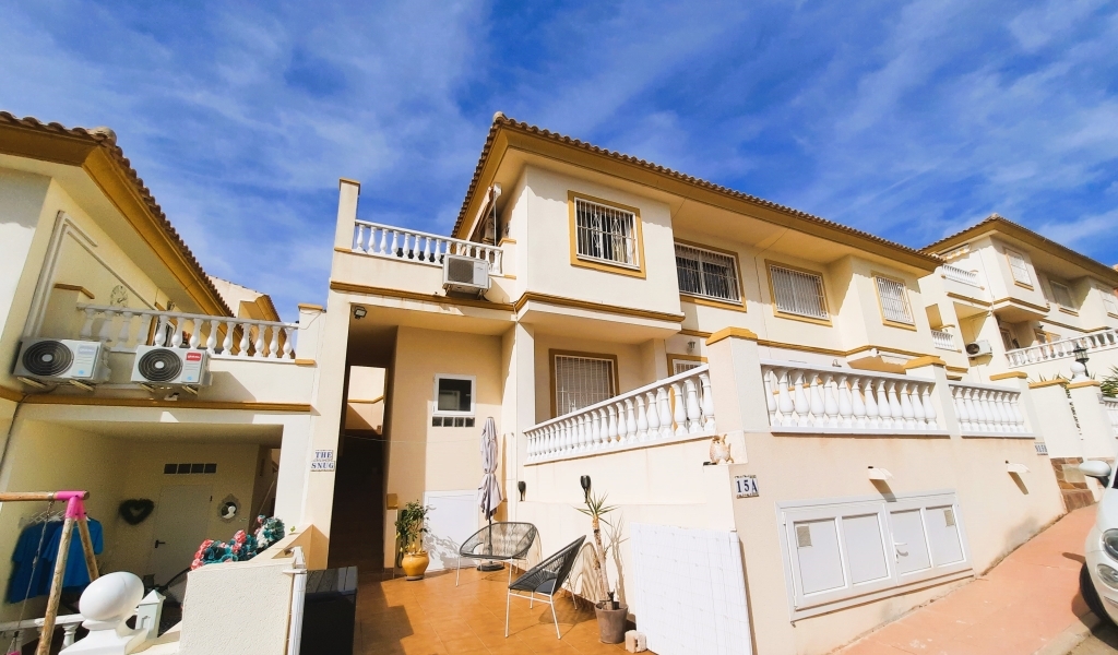 FABULOLUS PENTHOUSE APARTMENT LOCATED IN TERUEL NUMANCIA, PLAYA FLAMENCA