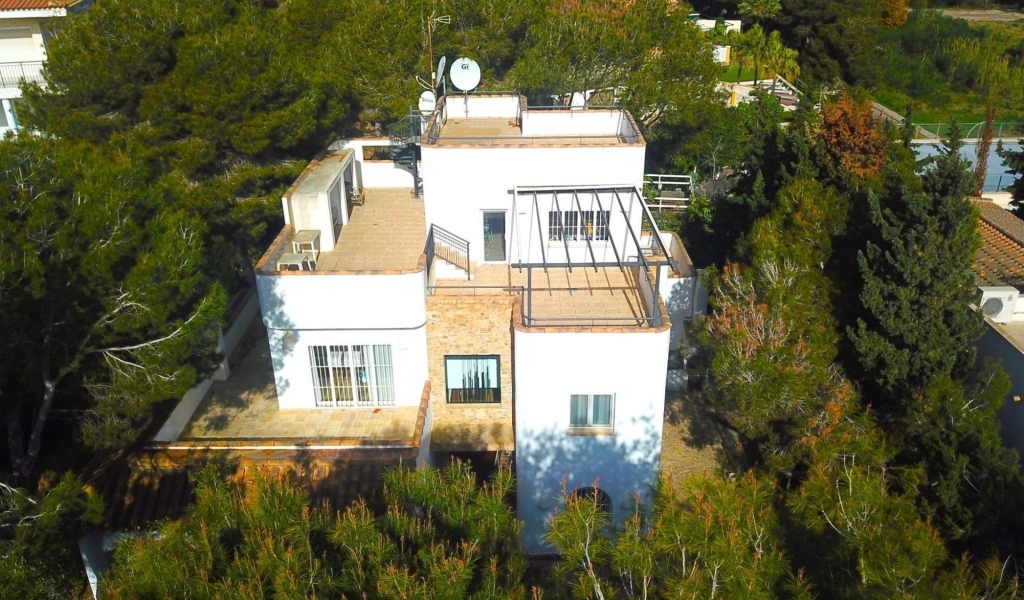 5 Bedroom 4 Bathroom Detached Villa in Orihuela Costa