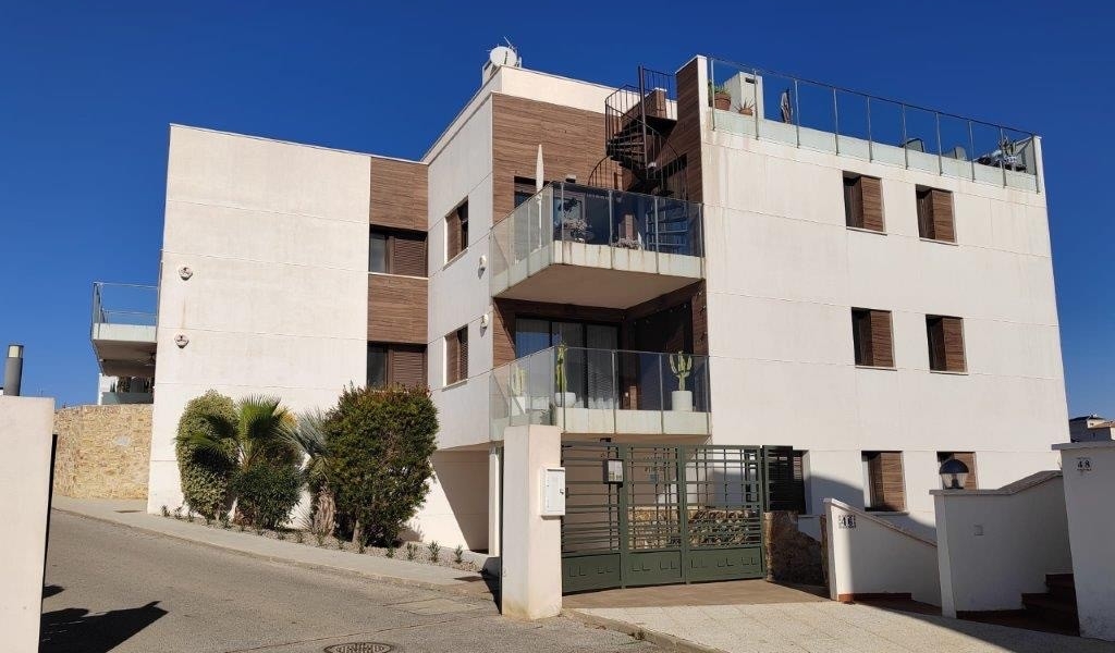 3 Bedroom 2 Bathroom Apartment in Orihuela Costa