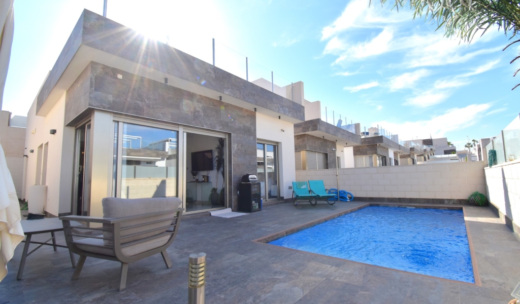 3 Bedroom 2 Bathroom Detached Villa in Orihuela Costa