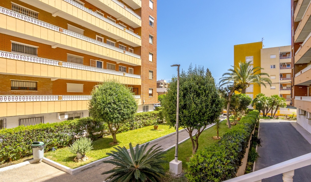3 Bedroom 2 Bathroom Apartment in Torrevieja