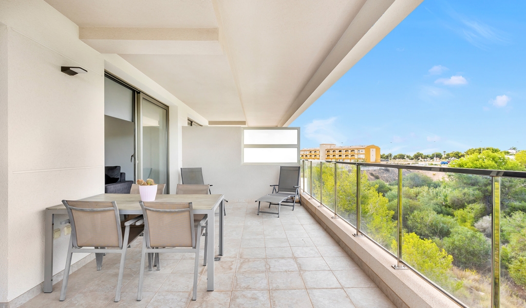 2 Bedroom 2 Bathroom Apartment in Orihuela Costa