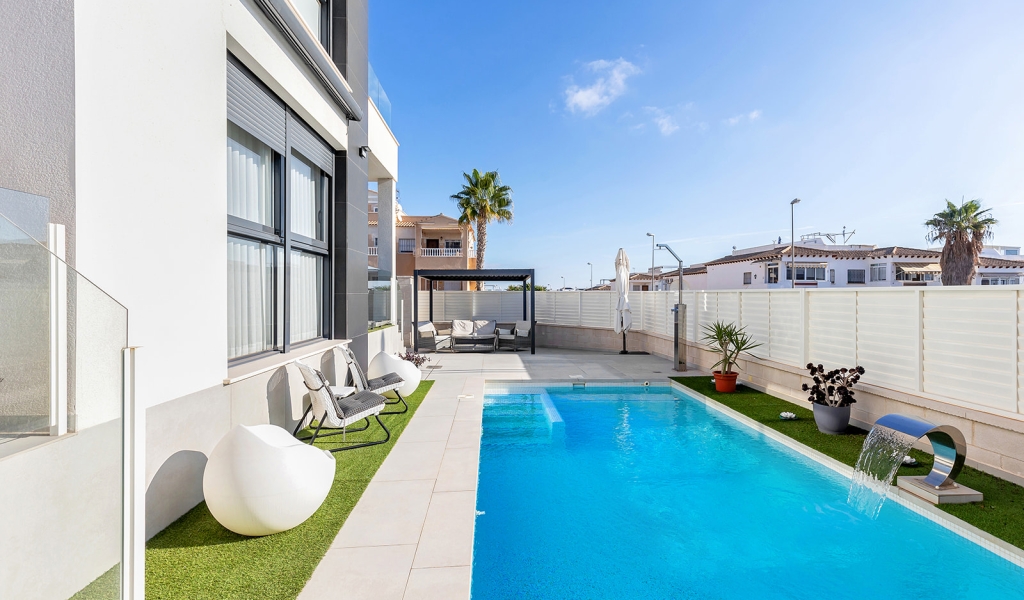 2 Bedroom 3 Bathroom Villa in Orihuela