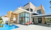4-13861/3458, 3 Bedroom 3 Bathroom Villa in Cabo Roig