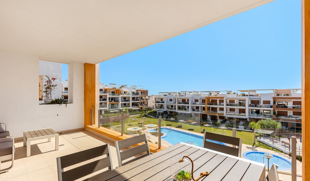 3 Bedroom 2 Bathroom Apartment in Orihuela Costa