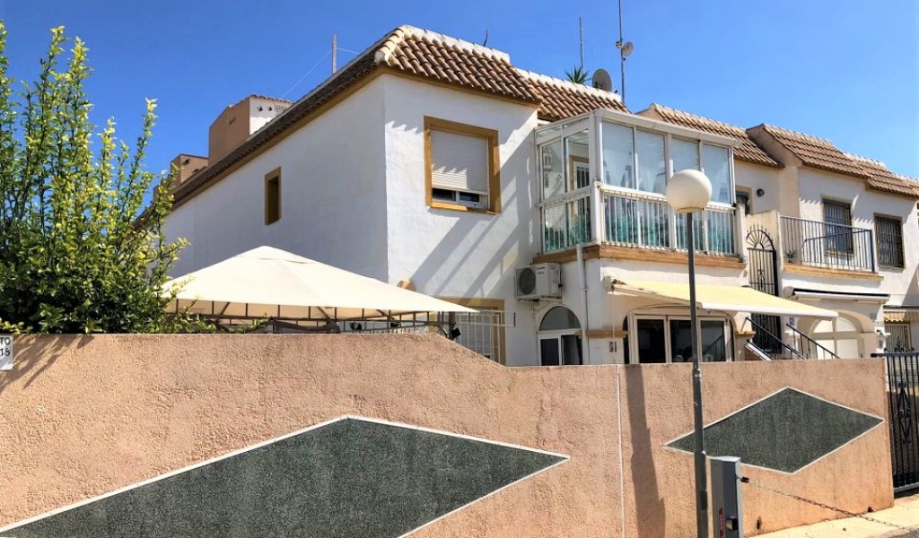 PENTHOUSE APARTMENT LOCATED IN THE POPULAR AREA OF LA FLORIDA