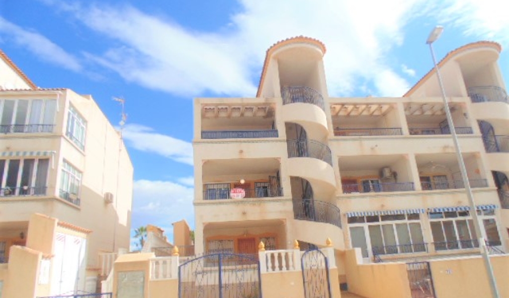 South Facing Corner 1st Floor 2 Bedroom in La Ciñuelica Residential Complex  in Punta Prima