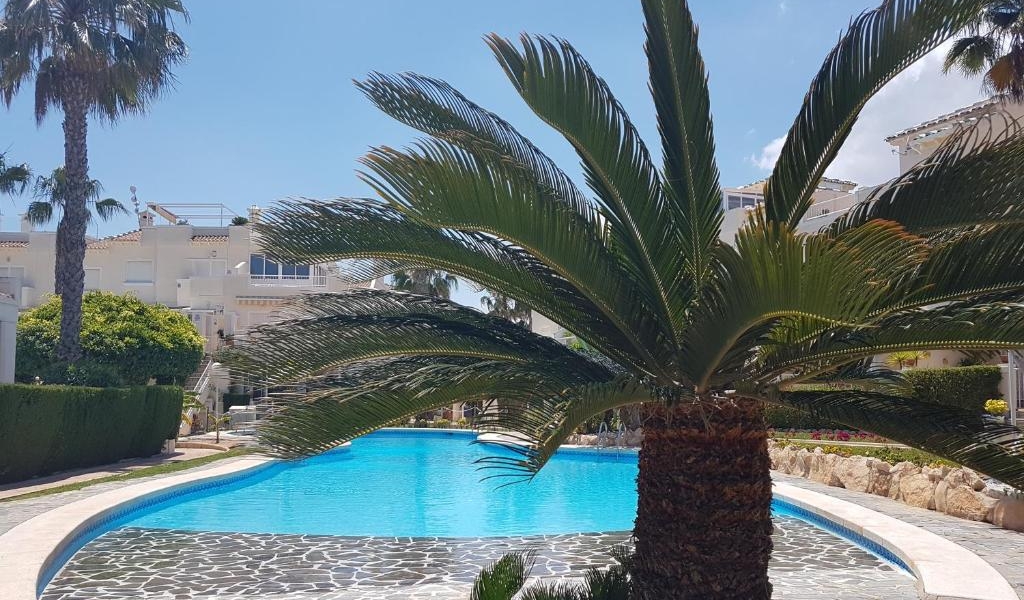 PENTHOUSE APARTMENT WITH MAGNIFICENT MEDITERRANEAN SEA VIEWS LOCATED IN THE HEART OF PLAYA FLAMENCA